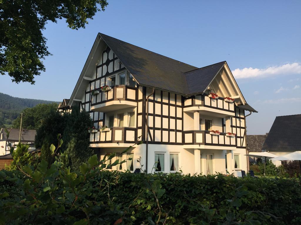 Hotel Flurschuetz เลนเนชตัดท์ ภายนอก รูปภาพ