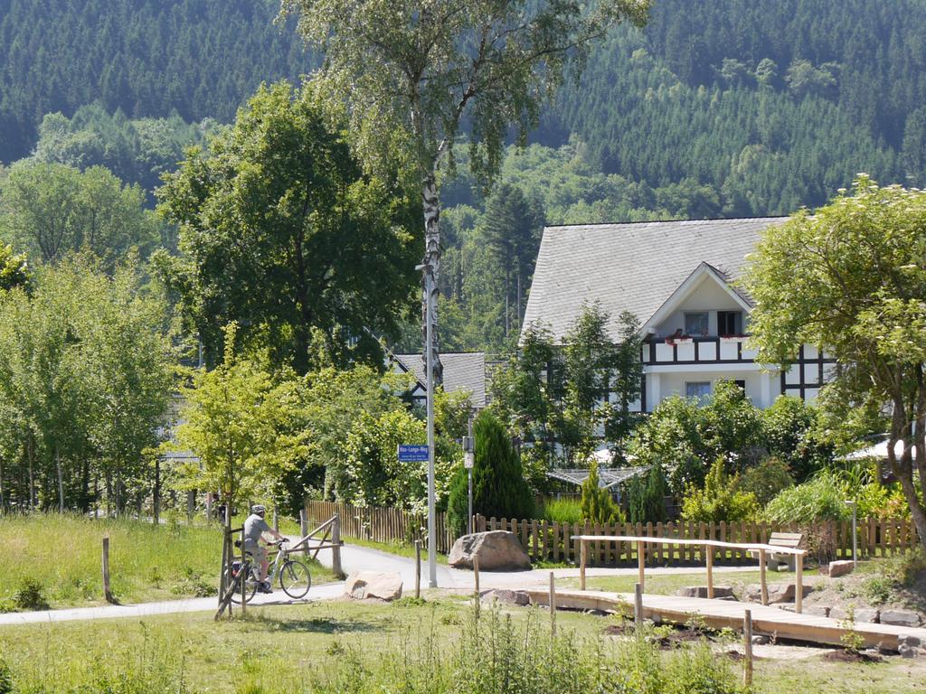 Hotel Flurschuetz เลนเนชตัดท์ ภายนอก รูปภาพ